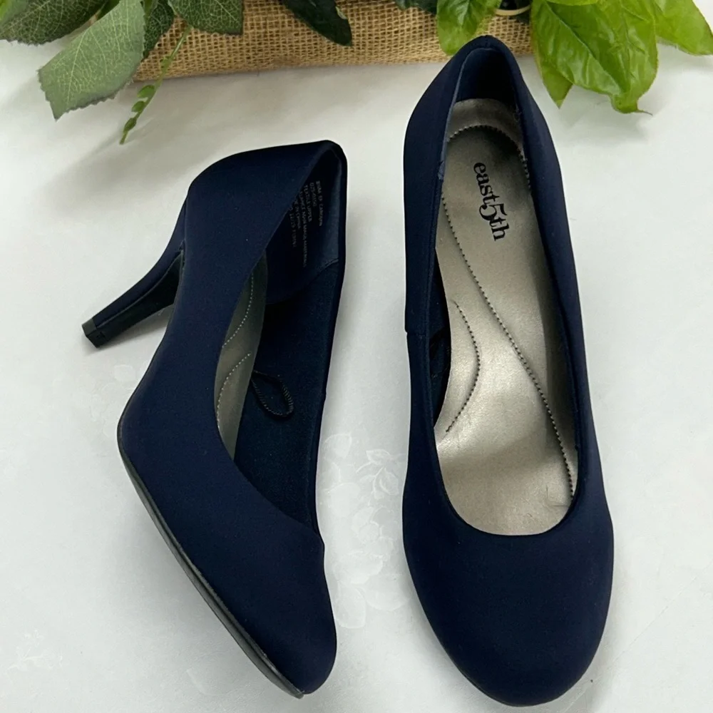 Easy Street Women's Dark Blue Heels
